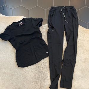 Grey’s Anatomy scrubs